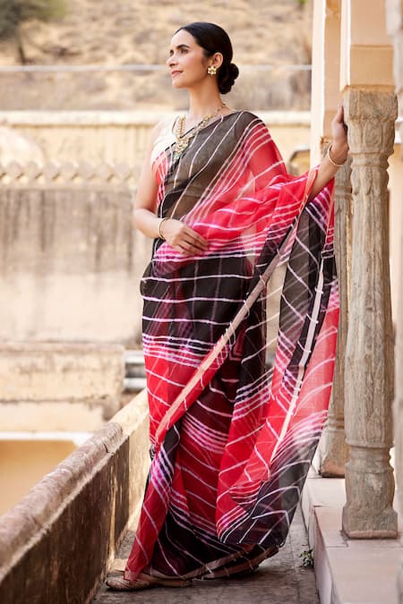 Geroo Jaipur Red Silk, Kota Doria Leheriya Dyed Saree With Unstitched Blouse Fabric Online at Aza Fashions Geroo Jaipur_Red Silk, Kota Doria Leheriya Dyed Saree With Unstitched Blouse Fabric _Online_at_Aza_Fashions