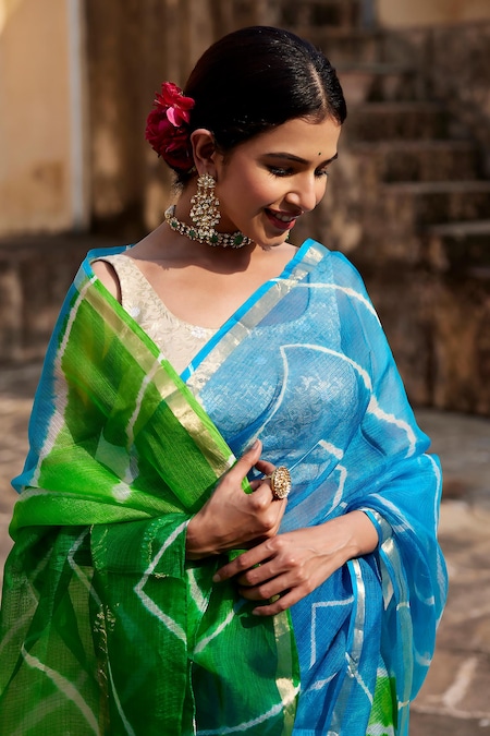 Elegant blue and green silk saree.. Beautiful for any occasion!! | Modern  saree, Saree blouse designs, Saree dress