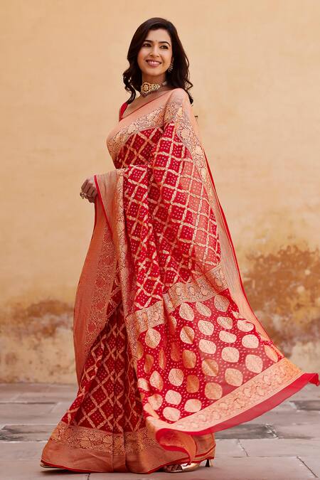 Buy_Geroo Jaipur_Red Georgette Zari, Embroidery Bandhani Dyed Saree With Unstitched Blouse Fabric_Online_at_Aza_Fashions