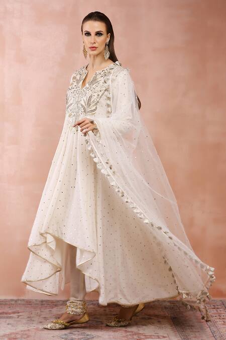 Shop Payal Singhal Off White Silkmul Embroidery Notched Bagh Anarkali Set Online at Aza Fashions Shop_Payal Singhal_Off White Silkmul Embroidery Notched Bagh Anarkali Set _Online_at_Aza_Fashions