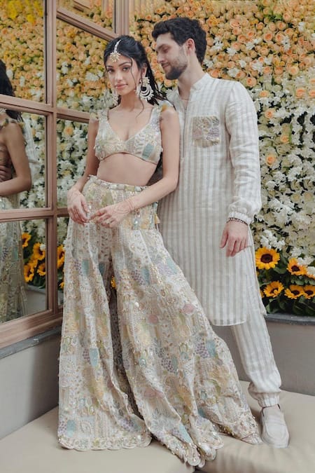 Payal Singhal_Off White Georgette Embroidery Zari Leaf Neck Choli And Sharara Set _at_Aza_Fashions