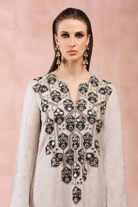 Shop_Payal Singhal_Gold Crushed Tissue Embroidery Mirror Notched Kaftan_Online_at_Aza_Fashions