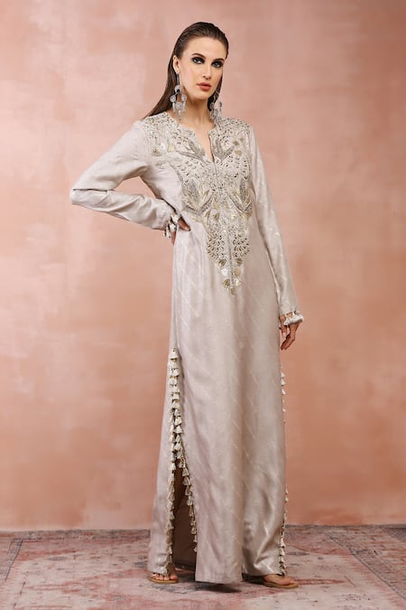 Buy_Payal Singhal_Grey Dola Silk Embroidery Gota Notched Bagh Kaftan _Online_at_Aza_Fashions