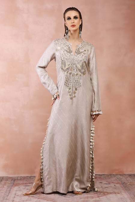 Payal Singhal_Grey Dola Silk Embroidery Gota Notched Bagh Kaftan _at_Aza_Fashions