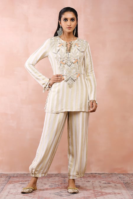 Payal Singhal Off White Banarasi Georgette Embroidered And Woven Gold Kurta & Pant Set 