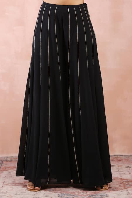 Payal Singhal_Black Georgette Embroidered Zari Notched Round Neck Bagh Kurta Sharara Set _at_Aza_Fashions