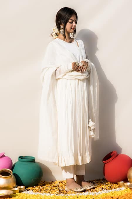 Buy Mithi Supari Ivory Chanderi, Cotton Embroidery Gulmohar Solid Angrakha Anarkali Pant Set Online at Aza Fashions Buy_Mithi Supari_Ivory Chanderi, Cotton Embroidery Gulmohar Solid Angrakha Anarkali Pant Set _Online_at_Aza_Fashions