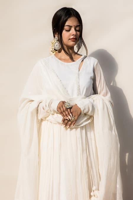 Mithi Supari Ivory Chanderi, Cotton Embroidery Gulmohar Solid Angrakha Anarkali Pant Set at Aza Fashions Mithi Supari_Ivory Chanderi, Cotton Embroidery Gulmohar Solid Angrakha Anarkali Pant Set _at_Aza_Fashions