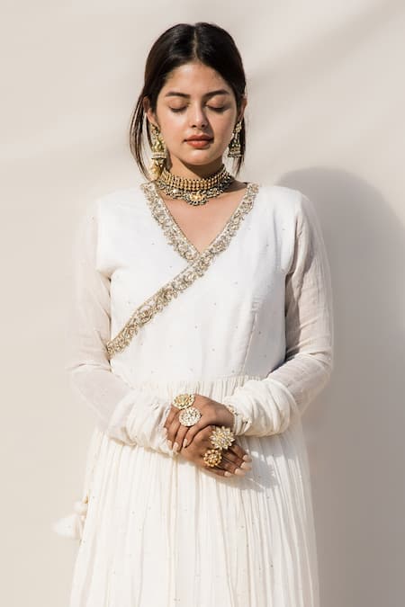 Buy Mithi Supari Ivory Chanderi Embroidery V-neck Champa V Angrakha Anarkali Buy_Mithi Supari_Ivory Chanderi Embroidery V-neck Champa V Angrakha Anarkali