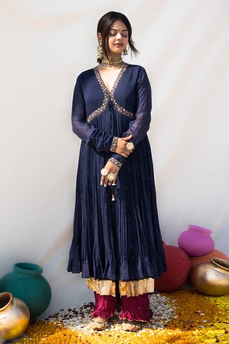 Mithi Supari Blue Muslin, Chanderi Embroidery V-neck Kumudini Kurta Online at Aza Fashions Mithi Supari_Blue Muslin, Chanderi Embroidery V-neck Kumudini Kurta _Online_at_Aza_Fashions