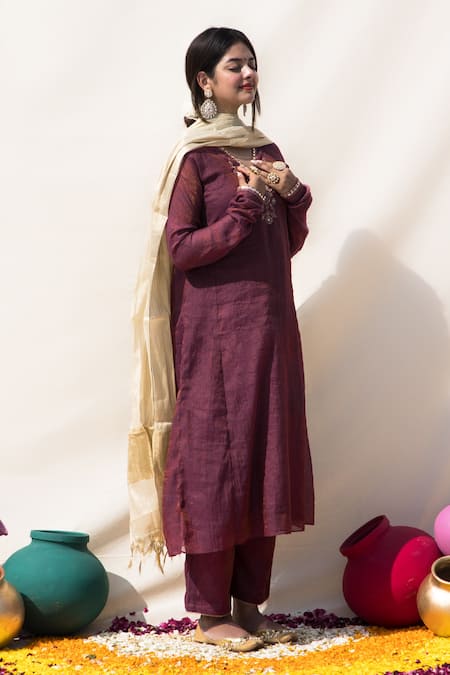 Shop_Mithi Supari_Wine Tissue, Cotton Sequins, Mirrors, Embroidery V-neck Bedina Kurta Set _Online_at_Aza_Fashions
