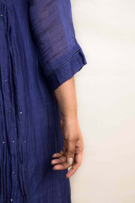 Mithi Supari Blue Chanderi Round Neck Yoke Embroidered Tunic And Pant Set at Aza Fashions Mithi Supari_Blue Chanderi Round Neck Yoke Embroidered Tunic And Pant Set _at_Aza_Fashions