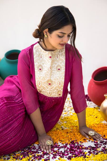 Buy Mithi Supari Pink Chanderi Embroidery Round Neck Kumud Yoke Tunic Pant Set Online at Aza Fashions Buy_Mithi Supari_Pink Chanderi Embroidery Round Neck Kumud Yoke Tunic Pant Set _Online_at_Aza_Fashions