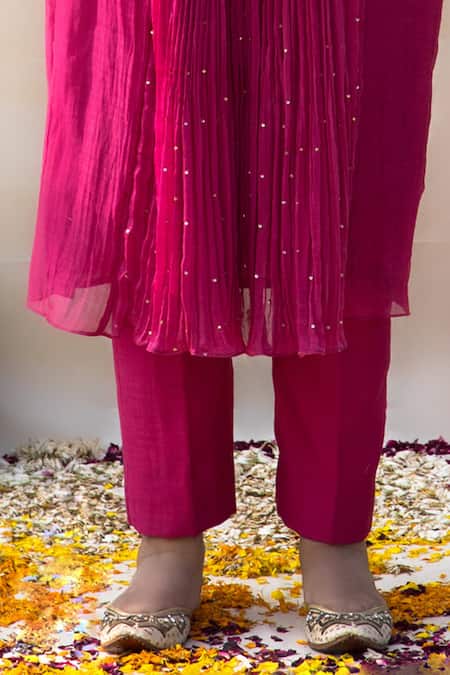 Mithi Supari Pink Chanderi Embroidery Round Neck Kumud Yoke Tunic Pant Set at Aza Fashions Mithi Supari_Pink Chanderi Embroidery Round Neck Kumud Yoke Tunic Pant Set _at_Aza_Fashions