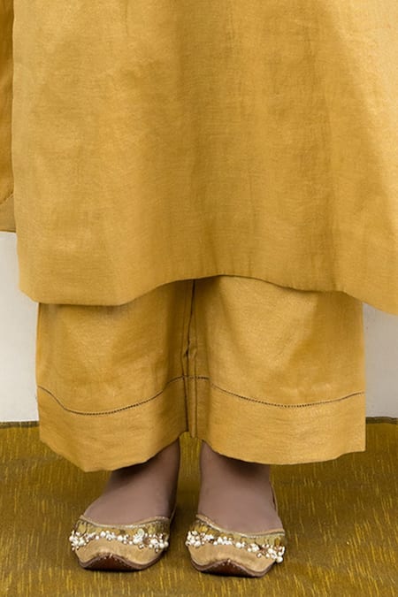 Buy_Mithi Supari_Beige Tissue, Silk Embroidery, Sequins, Mirrors High Neck Kurta Pant Set 