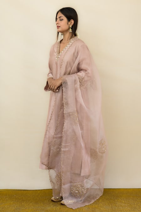 Mithi Supari Purple Silk, Chanderi, Organza Embroidery V-neck Afimi Kurta Pant Set 