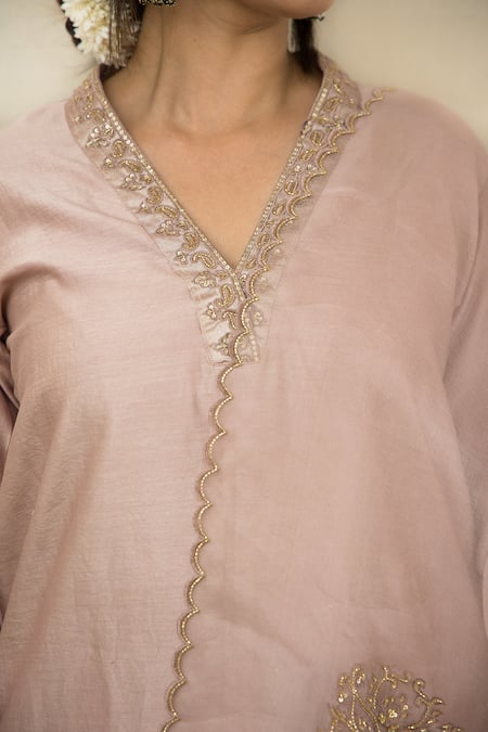 Buy Mithi Supari Purple Silk, Chanderi, Organza Embroidery V-neck Afimi Kurta Pant Set Online at Aza Fashions Buy_Mithi Supari_Purple Silk, Chanderi, Organza Embroidery V-neck Afimi Kurta Pant Set _Online_at_Aza_Fashions