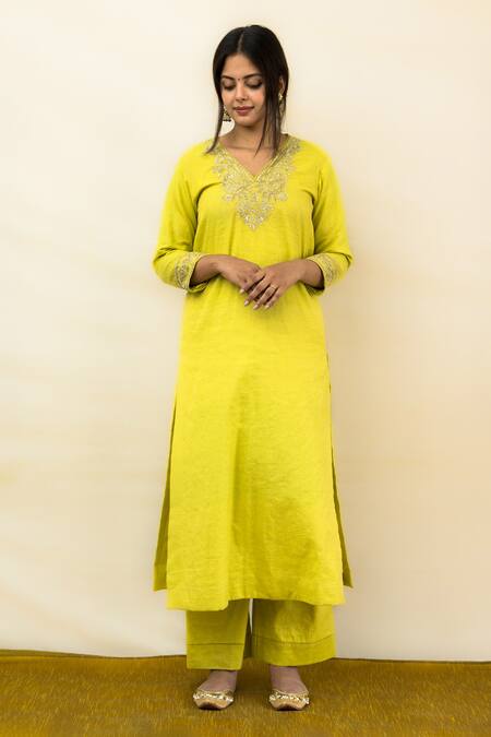 Shop Mithi Supari Green Tissue, Silk Embroidery, Sequins, Mirrors V-neck Keri Kurta Pant Set Online at Aza Fashions Shop_Mithi Supari_Green Tissue, Silk Embroidery, Sequins, Mirrors V-neck Keri Kurta Pant Set _Online_at_Aza_Fashions