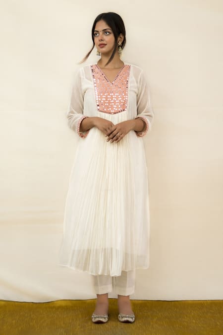 Mithi Supari Ivory Chanderi Mirrors V-neck Meer Yoke Embroidered Tunic And Pant Set 