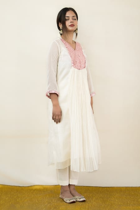 Buy Mithi Supari Ivory Chanderi Mirrors V-neck Meer Yoke Work Tunic And Pant Set Online at Aza Fashions Buy_Mithi Supari_Ivory Chanderi Mirrors V-neck Meer Yoke Work Tunic And Pant Set _Online_at_Aza_Fashions
