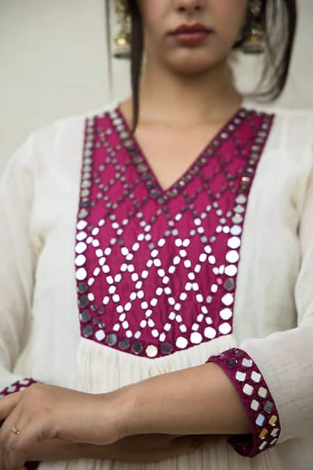 Buy Mithi Supari Ivory Chanderi Mirrors V-neck Meer Yoke Embroidered Tunic Pant Set Buy_Mithi Supari_Ivory Chanderi Mirrors V-neck Meer Yoke Embroidered Tunic Pant Set