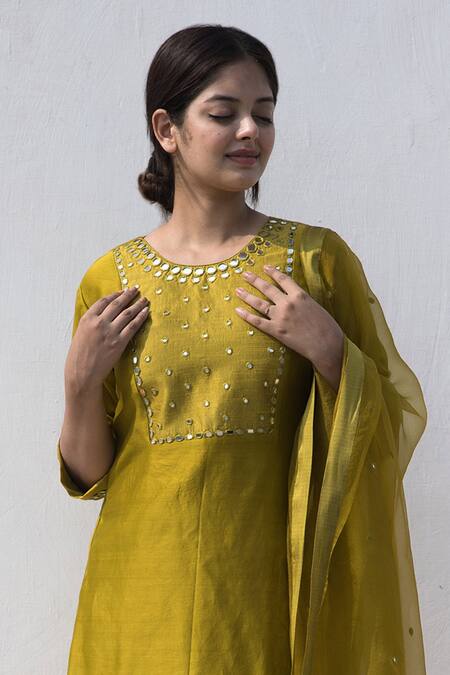Buy Mithi Supari Green Silk, Chanderi, Organza Mirrors, Embroidery Nisa Yoke Kurta Pant Set Buy_Mithi Supari_Green Silk, Chanderi, Organza Mirrors, Embroidery Nisa Yoke Kurta Pant Set