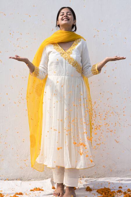 Buy_Mithi Supari_Ivory Chanderi, Organza, Cotton Embroidery V-neck Ruh Angrakha Anarkali Set _Online_at_Aza_Fashions