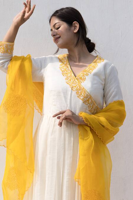 Mithi Supari_Ivory Chanderi, Organza, Cotton Embroidery V-neck Ruh Angrakha Anarkali Set _at_Aza_Fashions