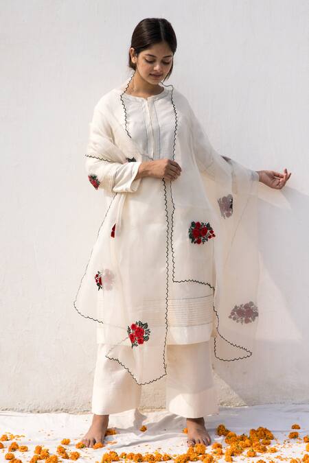 Mithi Supari_Ivory Silk, Organza Embroidery, Piping Round Neck Maya Kurta Pant Set _Online_at_Aza_Fashions