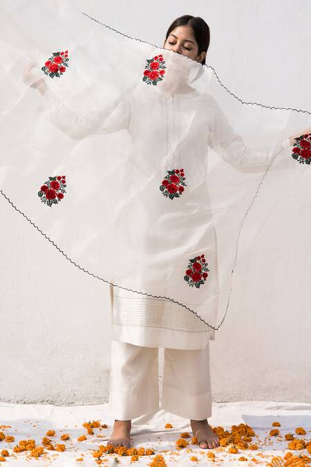 Shop_Mithi Supari_Ivory Silk, Organza Embroidery, Piping Round Neck Maya Kurta Pant Set _Online_at_Aza_Fashions