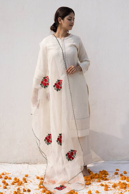 Mithi Supari_Ivory Silk, Organza Embroidery, Piping Round Neck Maya Kurta Pant Set _at_Aza_Fashions