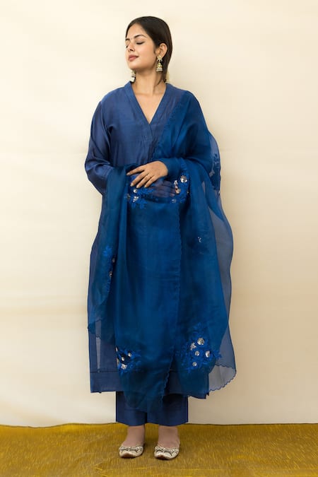 Buy Blue Silk Chanderi Hand Embroidered Resham Kurta V Kanti Pant Set ...