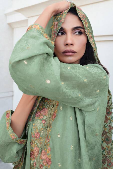 Label Varsha_Green Viscose Embroidery Round Neck Florets Placket Kurta Set_Online_at_Aza_Fashions