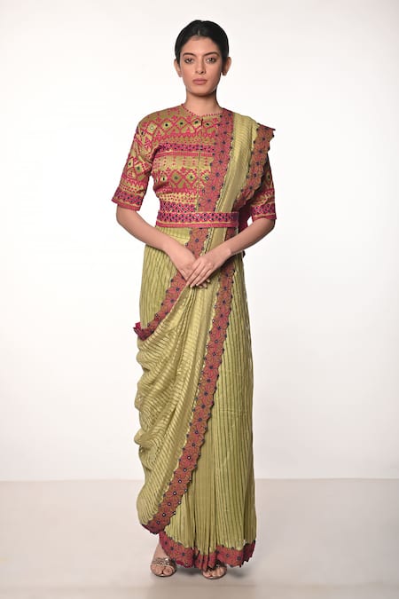 Soumodeep Dutta Green Handloom Silk Block Printed Thread Round Skirt Saree Set 