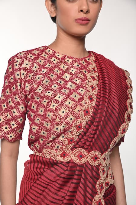 Shop_Soumodeep Dutta_Red Handloom Cotton Embroidery Round Neck Border Saree With Blouse _Online_at_Aza_Fashions