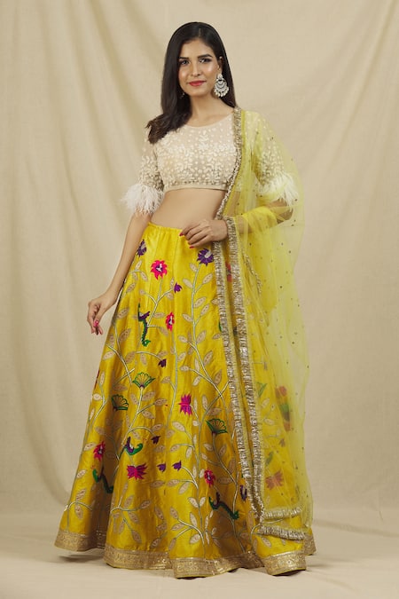 Rohini Bedi Yellow Raw Silk Embroidered Sequin Round Neck Thread Lehenga Set 