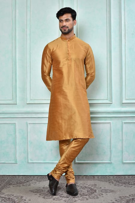 Aryavir Malhotra Solid Kurta Set 