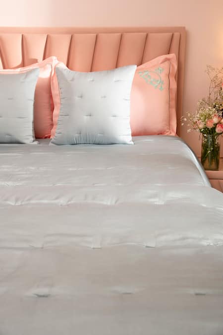 La Paloma Blue 100% Tencel Quilted Pattern Bedspread Set