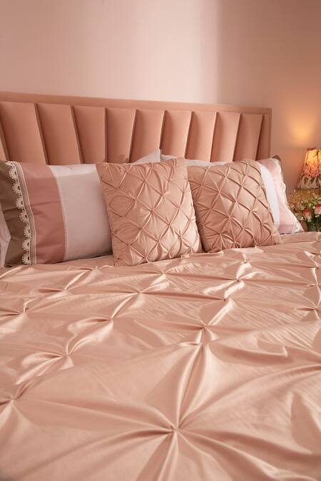 LA Paloma Peach Velvet Pinch Quilt Bedspread Set Online at Aza Fashions LA Paloma_Peach Velvet Pinch Quilt Bedspread Set_Online_at_Aza_Fashions