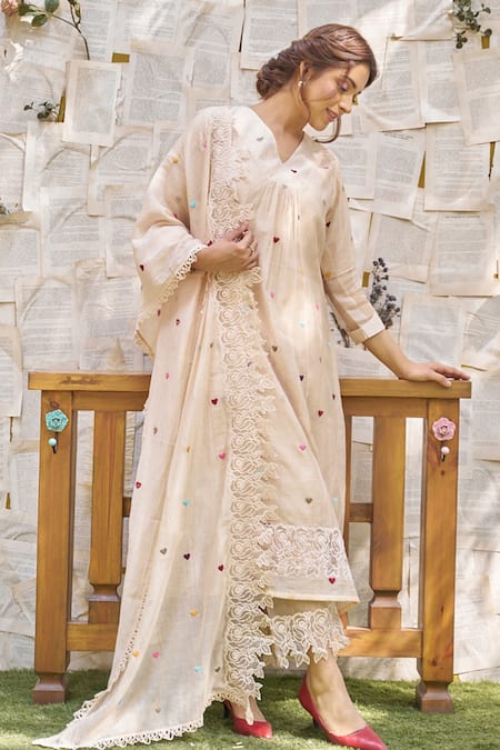 Naaz By Noor_Beige Cotton, Organza, Chanderi Lace, Embroidery Heart Thread Kurta Pant Set _at_Aza_Fashions