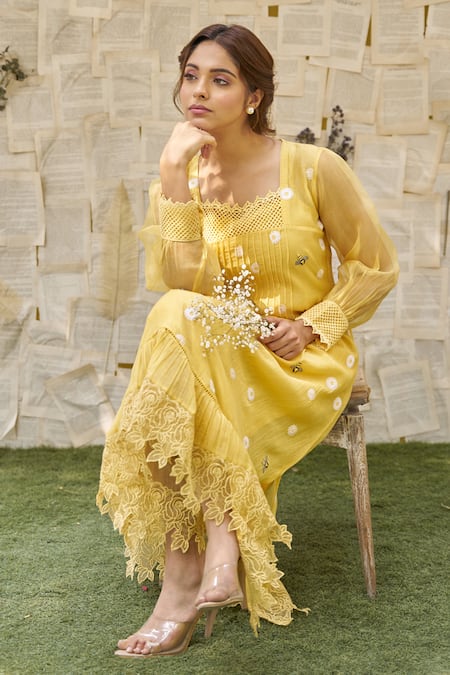 Naaz By Noor_Yellow Organza, Cotton, Chanderi Embroidery, Lace Daisy Thread Kurta And Pant Set _Online_at_Aza_Fashions