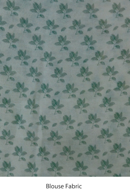 Taba Kashi By Artika Shah_Grey Georgette Print Floral Saree With Unstitched Blouse Fabric _Online_at_Aza_Fashions