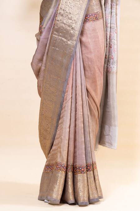 Taba Kashi By Artika Shah_Grey Russian Silk Placement Print Saree With Unstitched Blouse Fabric _at_Aza_Fashions