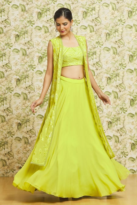 Mishru_Green Lehenga And Cape Organza Embroidery Thread Cape Open Abstract Set _at_Aza_Fashions