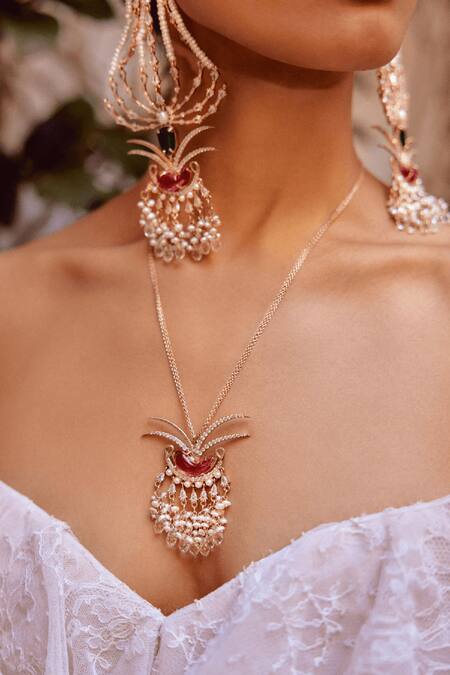 Shop Outhouse Pink Le Palm Fish Embellished Pendant Necklace at Aza Fashions Shop_Outhouse_Pink Le Palm Fish Embellished Pendant Necklace_at_Aza_Fashions