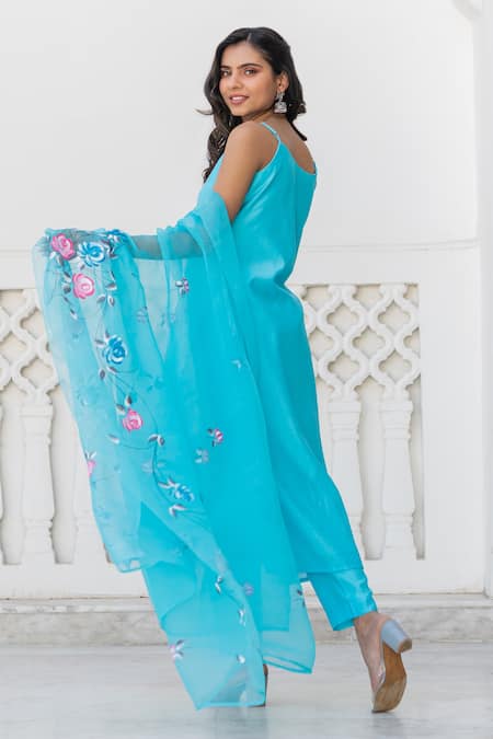 Kohsh Chanderi Strappy Handpainted Kurta Pant Set 