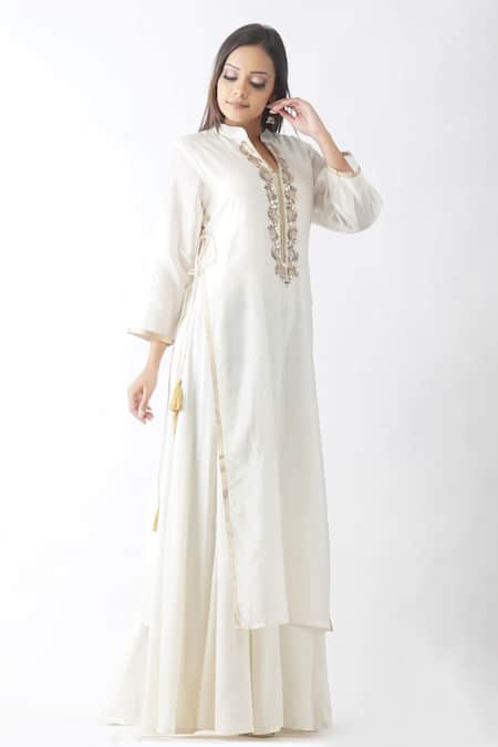 Omi Sequin Embroidered Yoke Chanderi Layered Kurta 