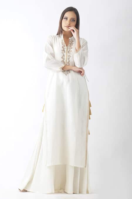 OMI_White Chanderi Sequins Mandarin Collar Embroidered Yoke Layered Kurta _Online_at_Aza_Fashions