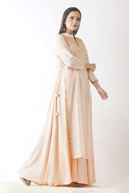 OMI_Pink Chanderi Gota Patti, Beads Mandarin Collar Embroidered Yoke Layered Kurta _Online_at_Aza_Fashions