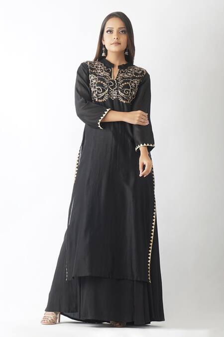 OMI_Black Chanderi Sequins, Zari, Beads Mandarin Collar Hand Work Yoke Layered Kurta _Online_at_Aza_Fashions